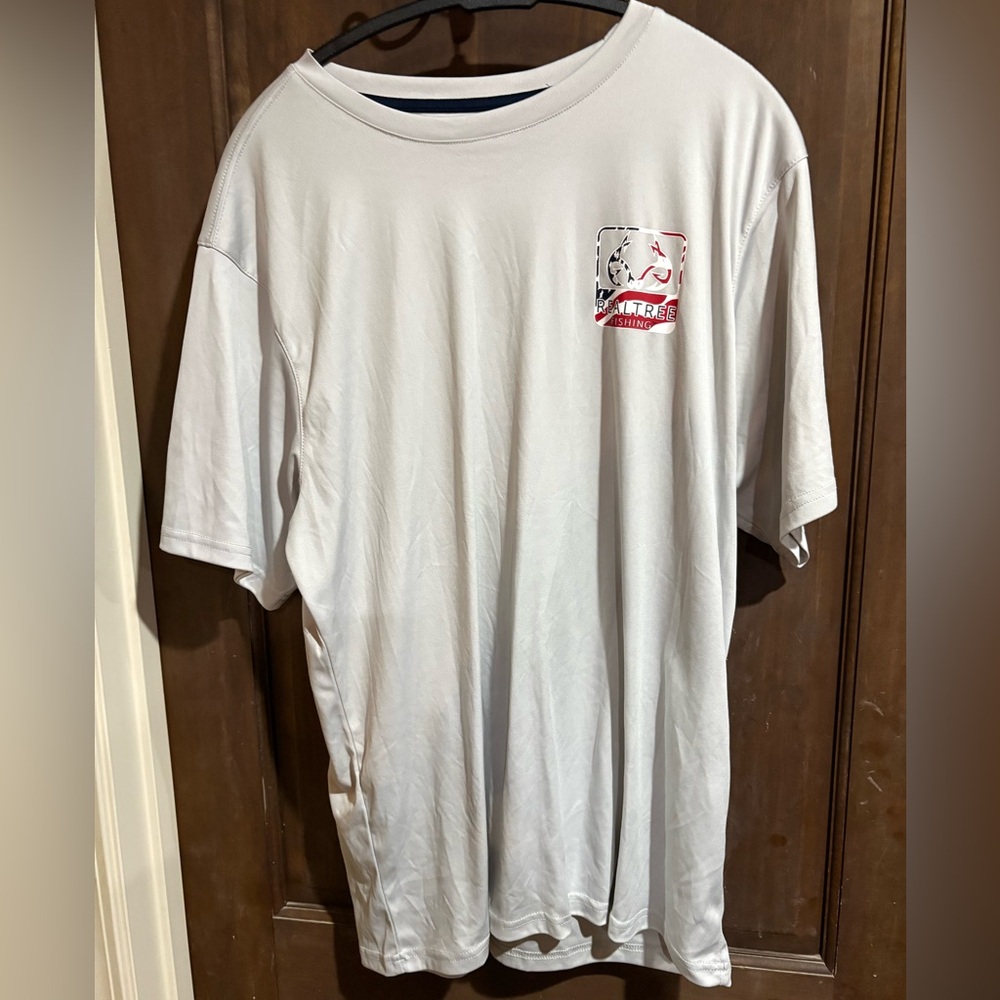 Realtree Gray Short Sleeve Tee with Red Graphic